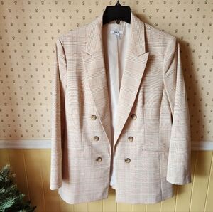 Chic Plaid Blazer with Buttons